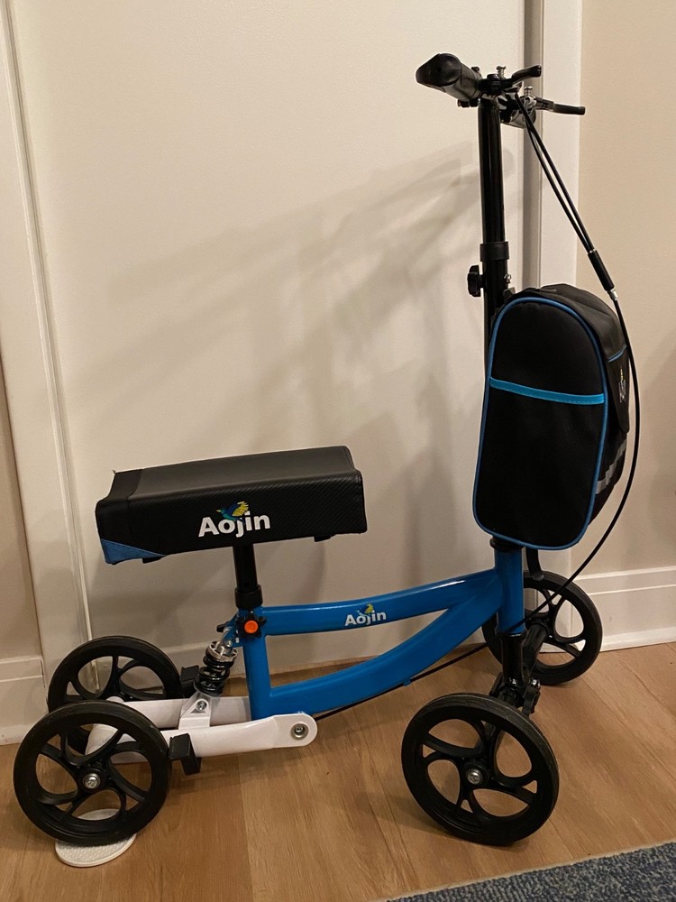 Aojin Knee Scooter, collapsible, adjustable, only used two weeks