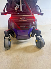 Quantum Q6 Edge 3 Stretto i Level Power Wheelchair ~Hardly Used~ Very Low Hours