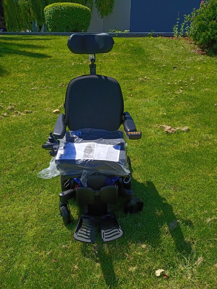 Quicke Q500M power electric wheelchair