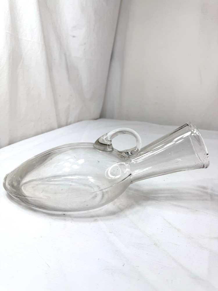 Vtg Glass Male urinal w Handle 16 0z Capacity 10.5″ x 5″ Wide Hospital FrSh Read