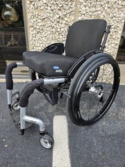 Quickie Q7 Lightweight Rigid Manual Wheel Chair Spinergy Wheels