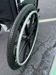 Drive Medical Bariatric Manual Wheelchair Heavy Duty 22” Seat New Open Box