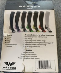 1 Pair Wasser Graduated Compression Socks. Black/Green S/M Box Damaged. New