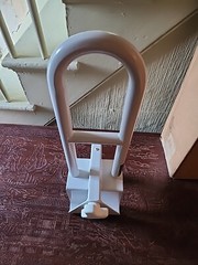 Rose Health Care 1084 19 0.5 in. Safety Tub Rail Universal