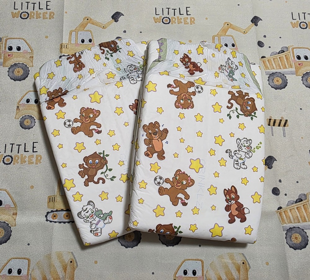 2 Pack of Crinklz Original Teddy Print Adult Diapers TAB Style Size Medium ABDL