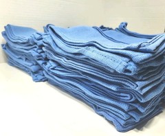 Non Sterile O.R Blue Towels 60 New In Open Packaging 16×27 Never Used Clean