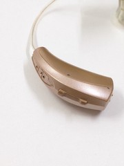 Starkey RIC Rechargeable Hearing Aids with Case Docking Station Both Ears