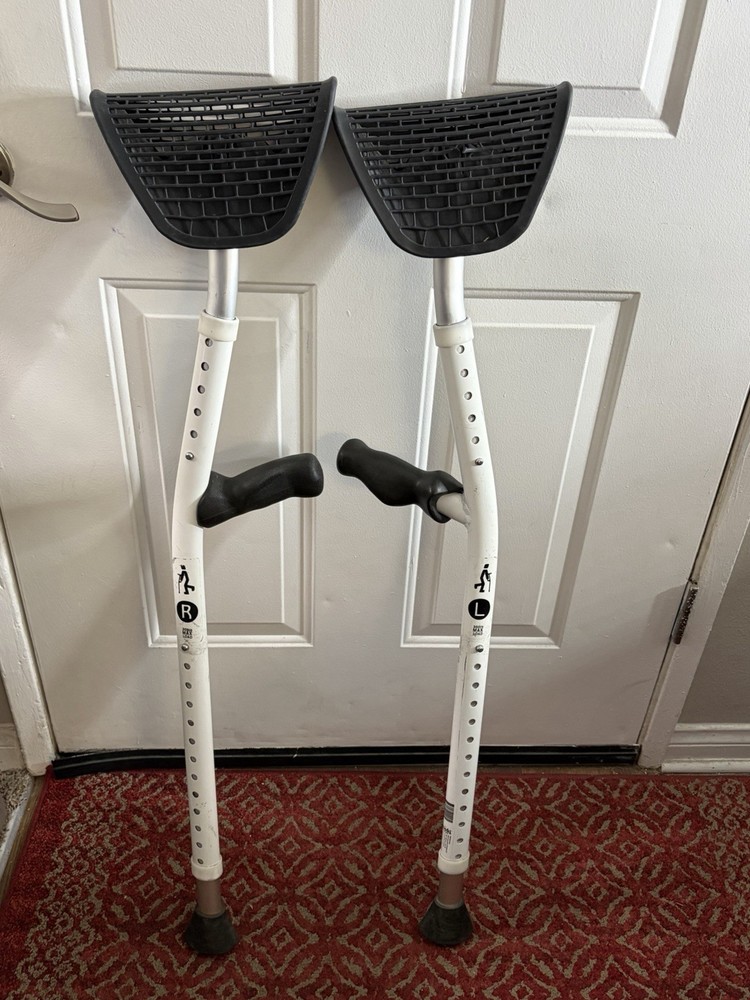 Mobilegs Ultra A300 Pair Ergonomic Crutches Adult Adjustable 300 Lb