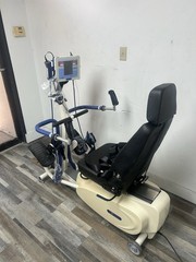 RESTORATIVE THERAPY ELLIPTICAL EXERCISE REHABILITATION EQUIPMENT RT200 .