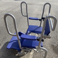 Arjo Huntleigh Carmino Bariatric Shower and Commode Chair + Foot rest- BLB-2000