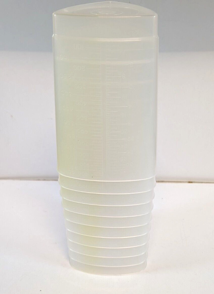10 Medegen Polypropelene Triangular Graduated Measuring Container 32oz/1000cc