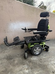 Quantum Edge 2.0 iLevel Power Wheelchair Green Elevating Seat