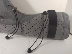 Manamed Kangaroo Shoulder Sling – Breathable Medical Support for Arm Injuries