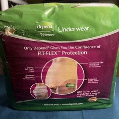 Depend Fit-Flex Women’s Underwear Size Lg Moderate Absorbency 19 Count Peach