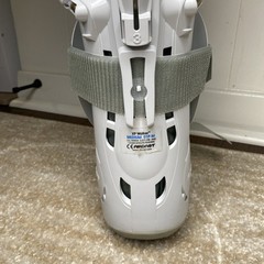 Aircast XP Walker (Extra Pneumatic) Walker Boot Large 01P-M Medium with Inflator