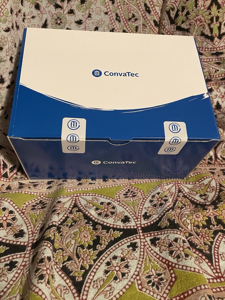 CONVATEC 421681 1 3/4” Sur-Fit Natura Closed-End Pouch*NEW* Sealed 30 Per Box
