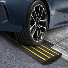4PCS 2.4“ Rise Heavy Duty Rubber Driveway Curb Ramp Threshold Wheelchair Car