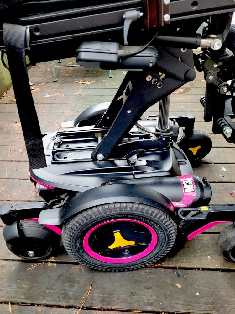 Permobil M3 Corpus Power Wheelchair Tilt-In-Space Remote Control Black Pink