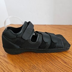 ProCare Squared Toe Post-Op Shoe L Size: LARGE Men ( 9.5-12 ) Women (10.5-13 )