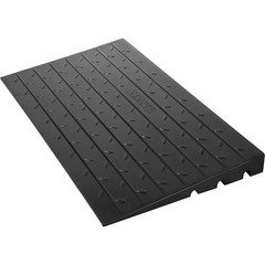 2200LB Capacity Rubber Threshold Ramp 2.6″ Rise w/Cord Channels,black