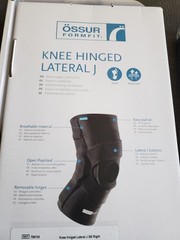 Ossur Form Fit Hinged Pull-On Lateral Right Knee J Brace Size Small – BRAND NEW!