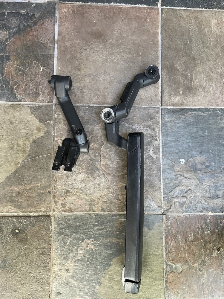 QUANTUM Edge 3 Stretto Armrests