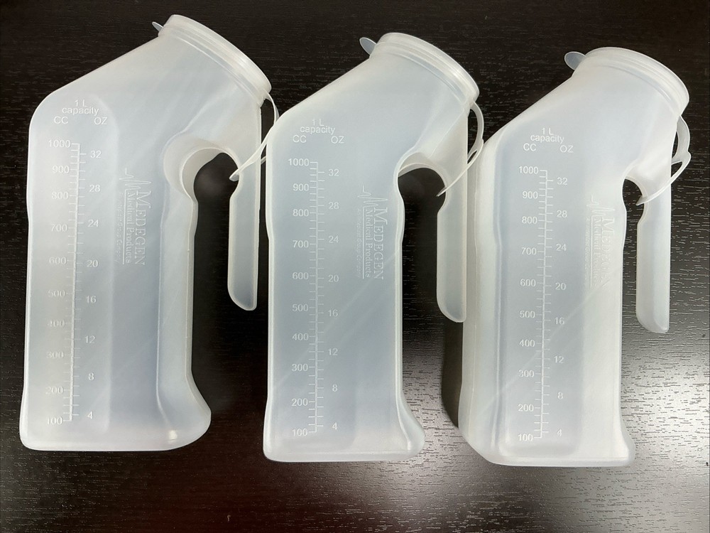 3 Pack Male Urinal Urine Pee Bottle With Cover Lid 1 Quart, 1000 mL