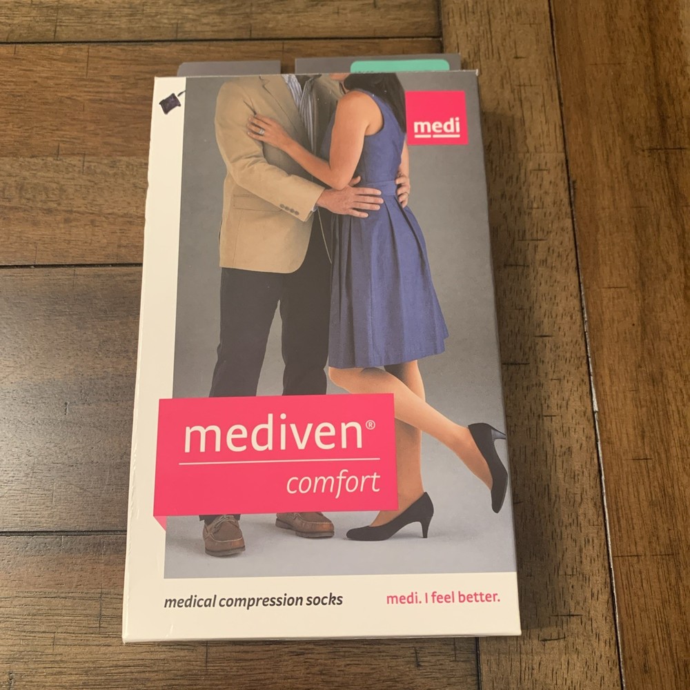NEW Mediven Comfort Calf High Closed Toe Compression Socks Size V 20-30 Natural