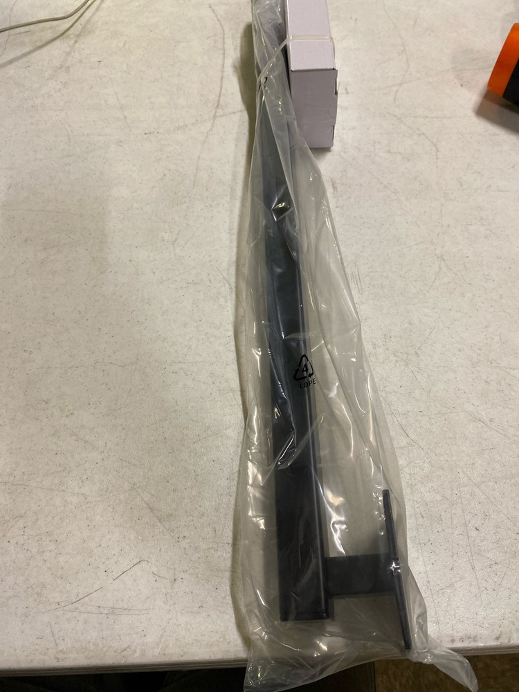 Brizo Other: 24″ Linear Square Grab Bar – 69380-BL