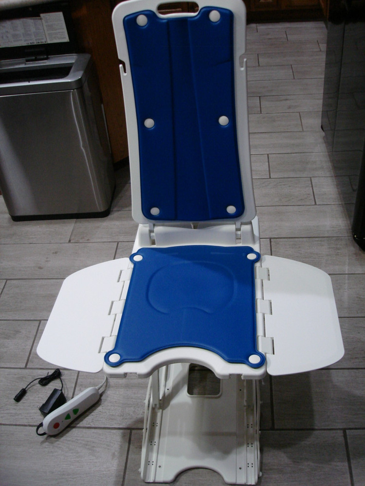 MAIDESITE JC35M3 CHAIR LIFT TUB/SHOWER ELDERLY/DISABILITY 300LB CAP & CONTROLLER