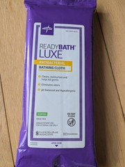 Medline ReadyBath Antibacterial Thick Adult Bath Wipes, 4 Wipes, 8×8″ Scented