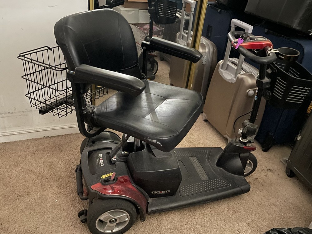 Pride Mobility Products Corp. GO-GO Elite Travelor
