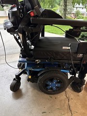 Quantum Edge 3 Stretto Power Wheelchair iLevel 4-Speed New Battery & Charger