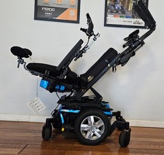 Quantum Edge 2.0 Powerchair – USED