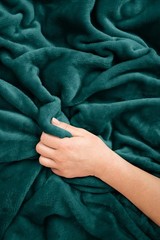 EverSnug Travel Blanket and Pillow – Ultra-Soft, 65X40 Inches, Forest Green