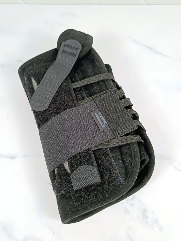 Hely & Weber Titan 450 Wrist Brace Carpal Tunnel Support Lacing Orthosis LEFT
