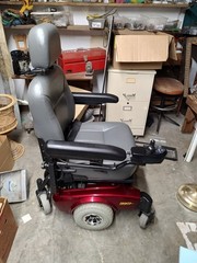 Invacare M51 Power Wheelchair Red Joystick Adjustable Footrests Flip Up Armrests