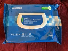 McKesson WPW50 StayDry Personal Wipe Disposable Washcloth w/ Aloe 12 Packs of 50