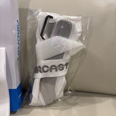 Aircast A60 Ankle Support Brace, 1 Count (Pack of 1), White (Right Foot), Small