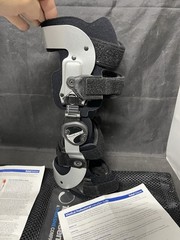 Townsend Rebel Reliever Adjustable Straps Knee Brace Black Right