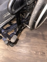 Ki Mobility Liberty FT Tilt-in-Space Wheelchair – ONE SET OF FOOTRESTS