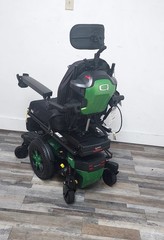 QUANTUM EDGE 3 STRETTO ILEVEL WHEELCHAIR,POWER TILT, RECLINE,LEGS,LIFT.
