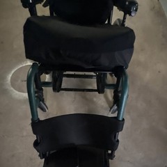 Invacare Manual Reclining Wheelchair w/ JAY J2 Seat Cushion, 4-Wheel Black/Green