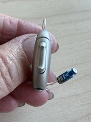 Signia Relate 4.0 Silver RIC RHearing Aid and Case Left Side Only Free Shipping