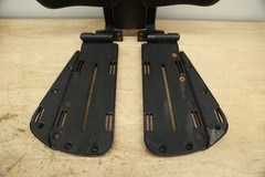 Quantum TB3 MANUAL Elevating Legrest for Power Chairs MEC166037 MEC163611 Edge 3