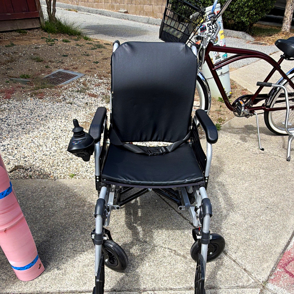 Power Wheelchair 4-Wheel Electric w/ Joystick Padded Armrests Black/Gray