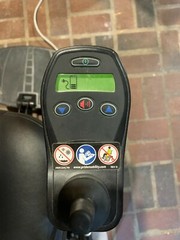 Pride Mobility Products Corp. QUANTUMQ6EDGE Power Wheelchair