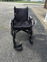 Catalyst Core Ki 5VX SN CVX0104748 03-2022 300 LBS Folding Wheelchair Xcore Whee