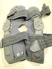 Breg ShortRunner Hinged Knee ACL PCL Brace Sleeve Size S LEFT/RIGHT 06802