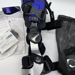 Townsend Thuasne Rebel Reliever Right Knee Brace & Bag Size Small Blue Silver